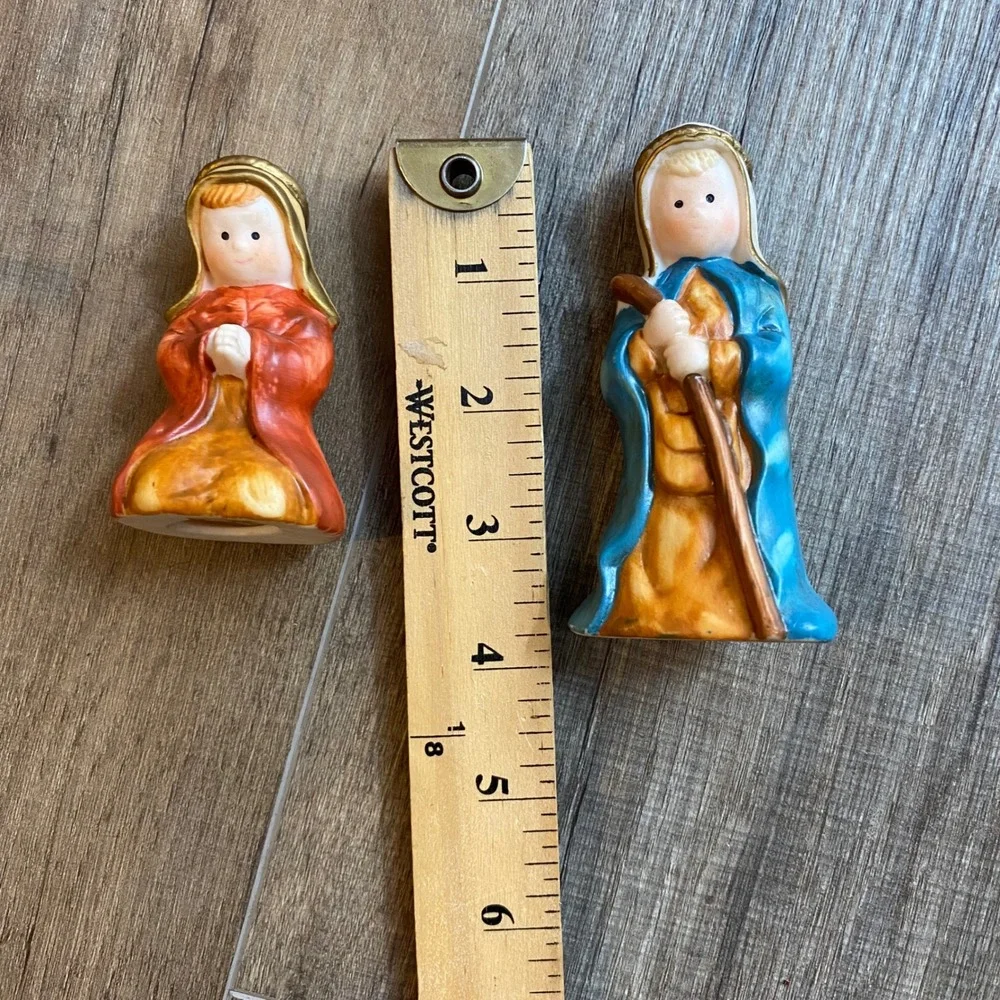 Vintage Style Ceramic 7 Piece Nativity Scene Set Christmas Decor Figurines 2003